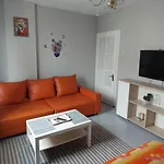 El Mar Apartment *